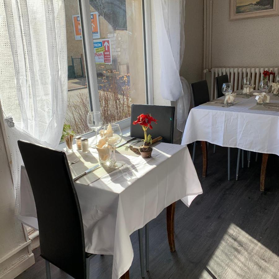 Auberge Le Rabelais Malay-le-Petit Buitenkant foto